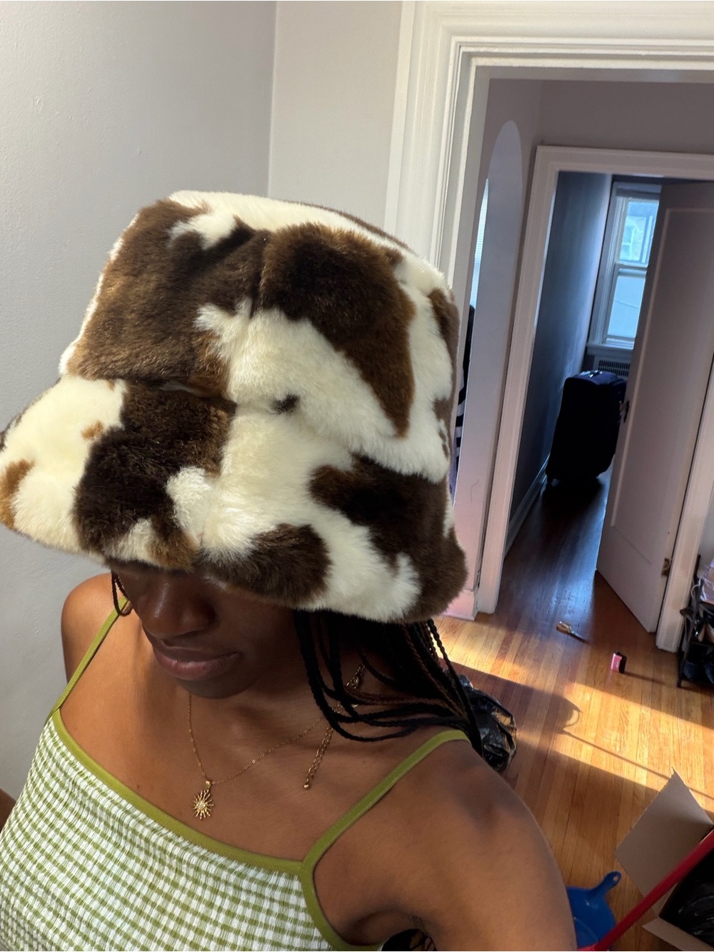 ASOS Faux Fur Cow Print Bucket Hat - Brown & Cream - Picture 2 of 4